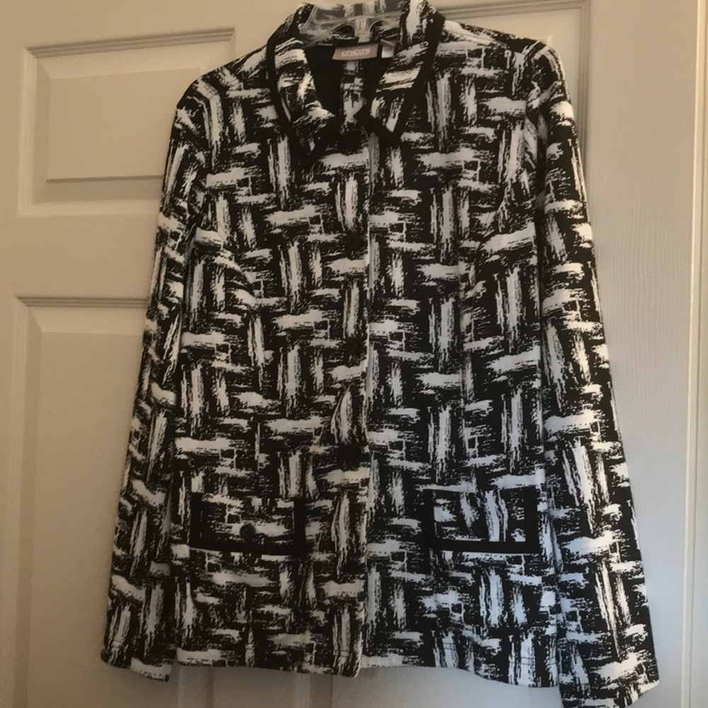 Chicos black and white jacket/ blazer